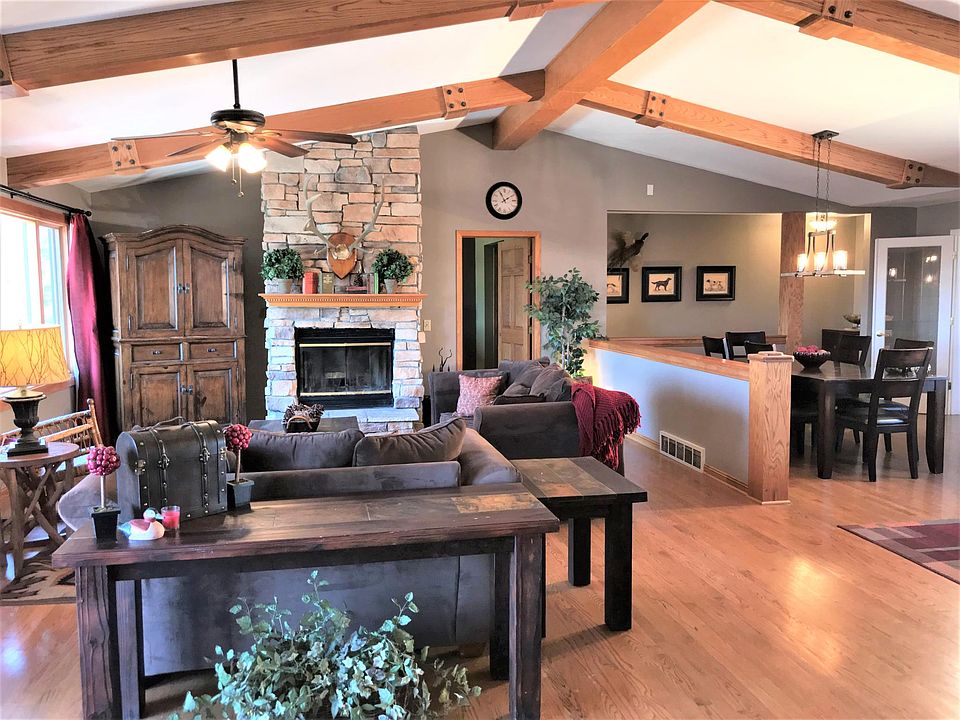 Main Level: Great Room