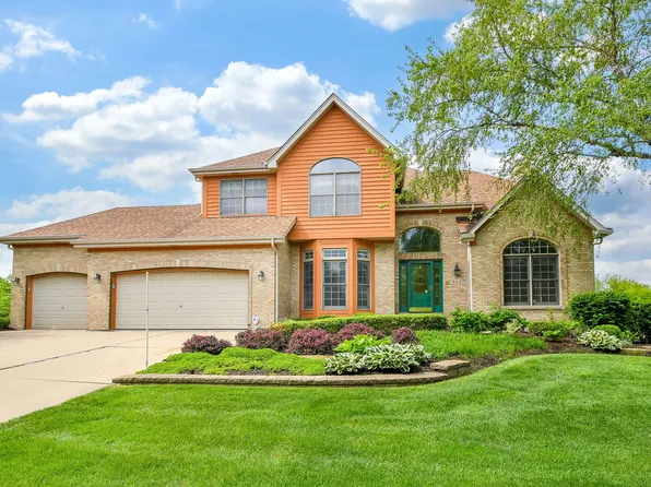 802 Ridgelawn Trl, Batavia, IL 60510