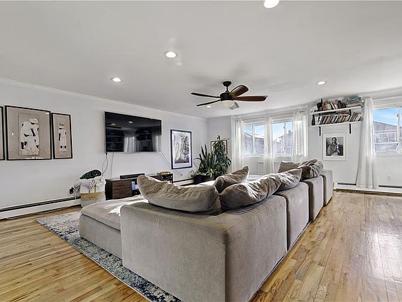 4th image of 182 Beach 97 St