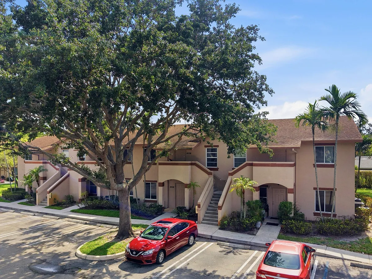 Building Photo - 4535 Oak Terrace Dr