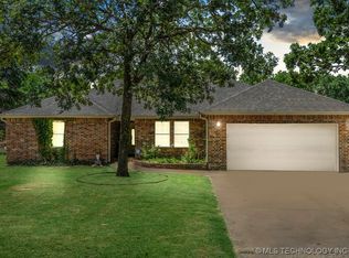 32368 Oak Holw, Mannford, OK 74044
