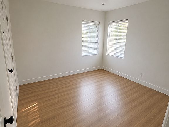 5th image of 2113 Wesleygrove Ave