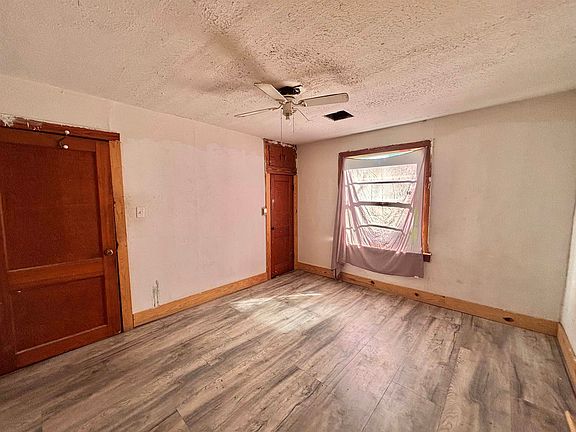 4th image of 418 N Claiborne St