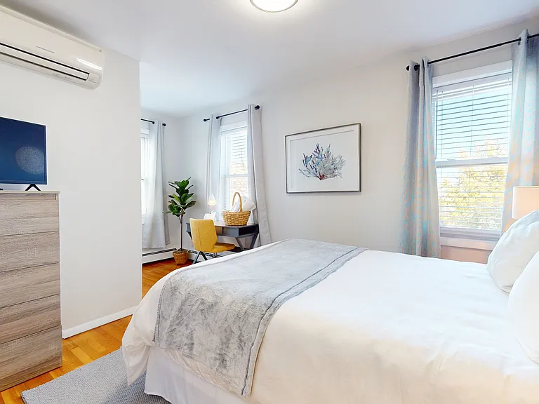 1004 Tremont St #2 — Photo 11