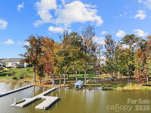 3rd image of 25566 Seagull Dr