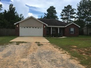 156 Lafavre Ln E, Defuniak Springs, FL 32433