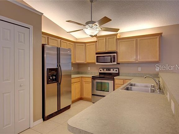 3rd image of 10022 Carole Pl