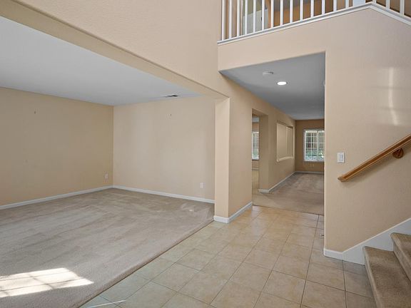 3rd image of 4538 Avondale Circle
