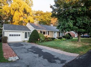 33 Stevens Rd, Framingham, MA 01702