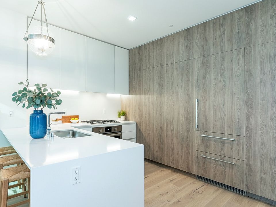 1st image of 815 Tennessee St #114