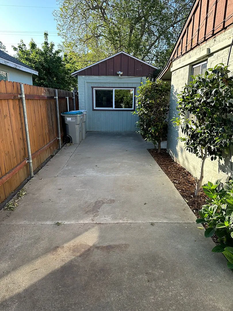 1565 1/2 Alabama Ave - West Sacramento 95691 — Photo 2