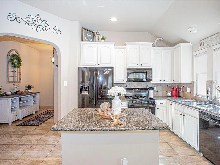 5009 Cassidy Ln — Photo 5