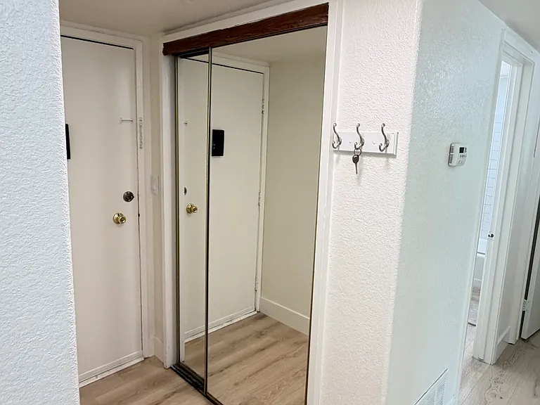 300 Tradewinds Dr — Photo 16