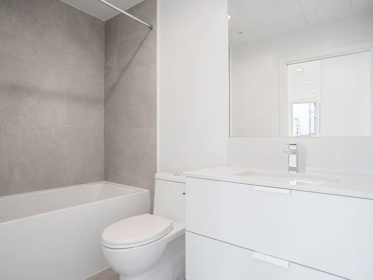 277 W 42nd Ave — Photo 30