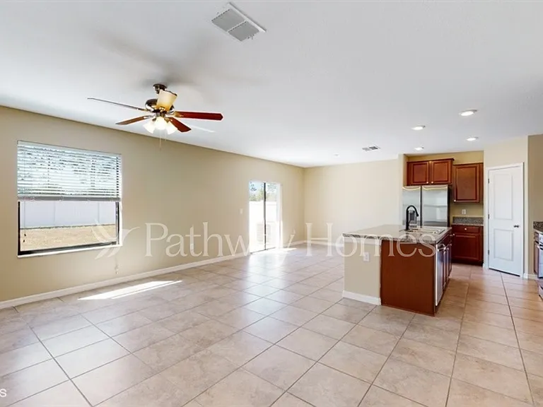 11137 Hudson Hills Ln — Photo 2