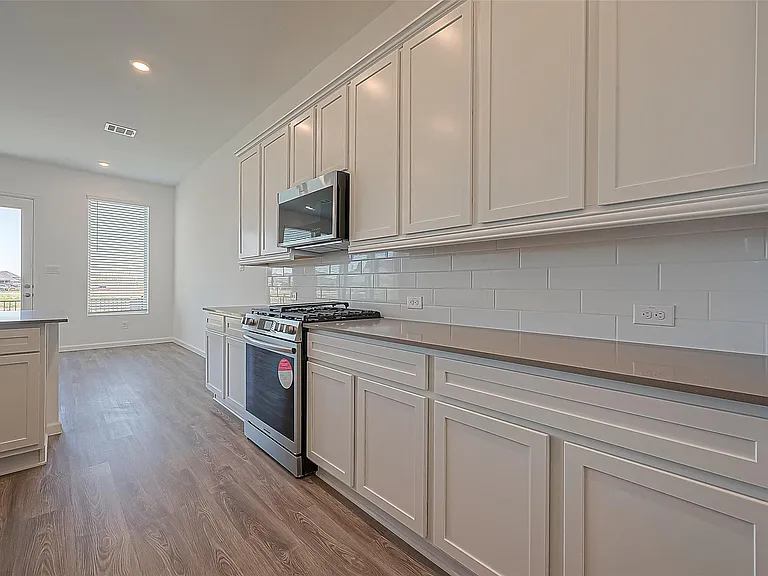 5554 Amber Brook Ln — Photo 14