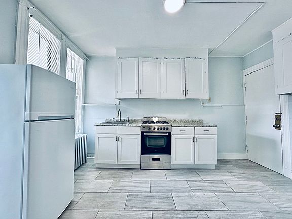 4th image of 19-21 Lynwood Pl #21-2