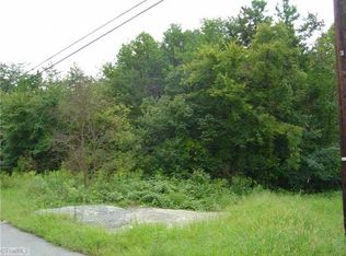 415 W Gene Hairston St, Madison, NC 27025