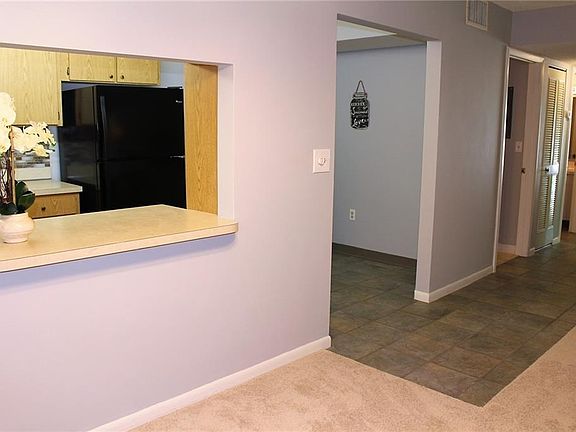 5th image of 1354 Shady Pine Way APT B2