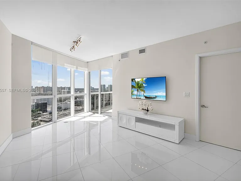 18201 Collins Ave #2008 — Photo 10