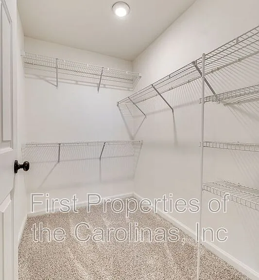 618 Bayou Cir — Photo 25