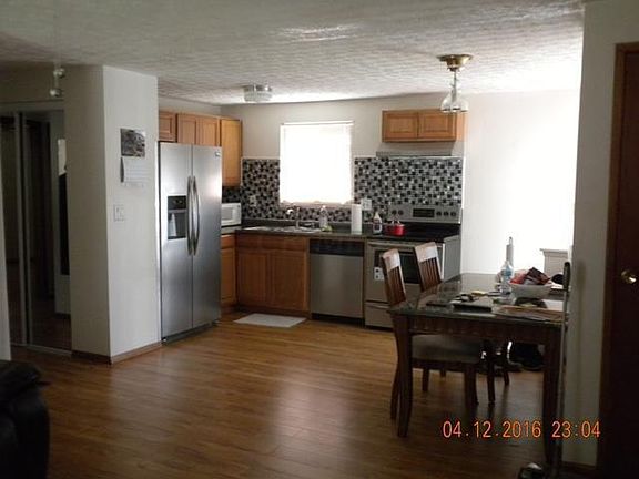 3rd image of 3335 Robin Hill Ct W
