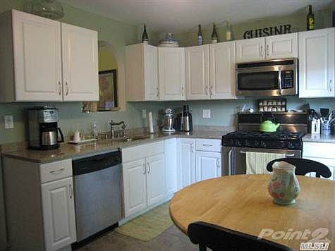 4th image of 6 Glen Hollow Dr APT A15