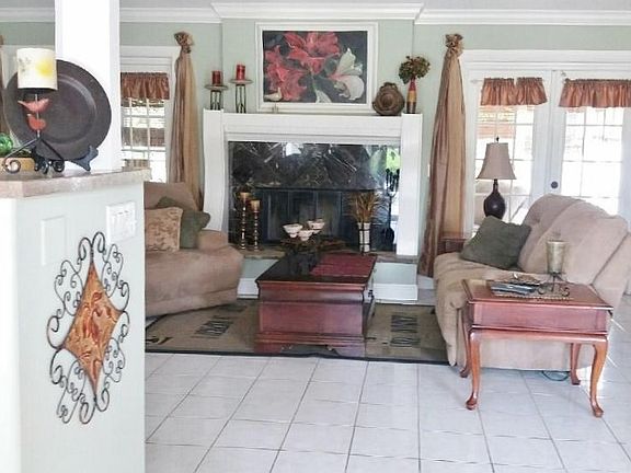 Entry to Living Room