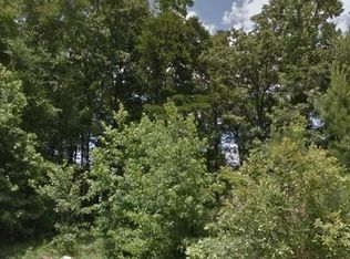 513 Lakeview Dr, Rincon, GA 31326