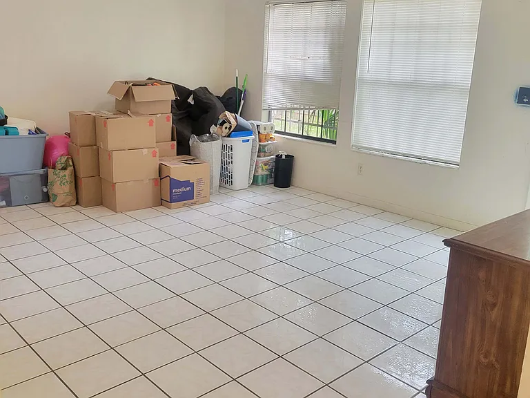 3124 SW 26th Dr — Photo 3