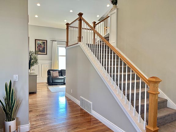 5th image of 7078 N Sierra Way
