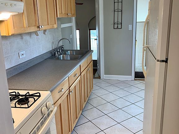 Updated kitchen with lots of cabinet space.