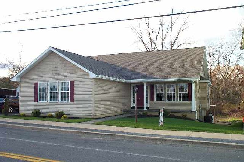 2nd image of 9 S HUDSON Avenue