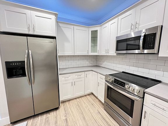 5th image of 4216 Seagrape Dr