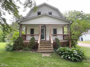 9270 Field Rd, Clay, MI 48001