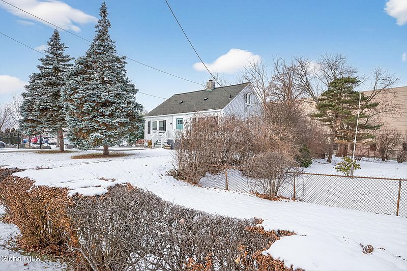 4th image of 23 Catskill Avenue
