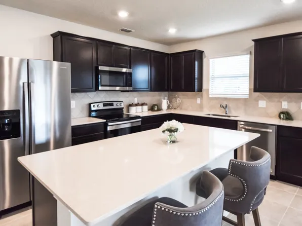 602 Citrus Isle Blvd, Davenport, FL 33837