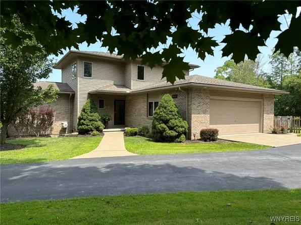 7049 Potter Rd, Derby, NY 14047