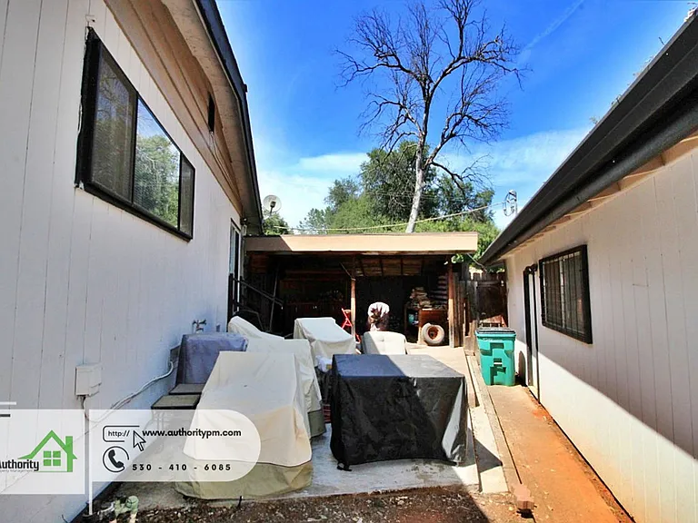 4548 Pensacola St — Photo 21