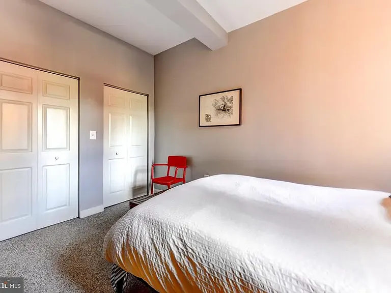 1321 Fairmont St NW #206 — Photo 6