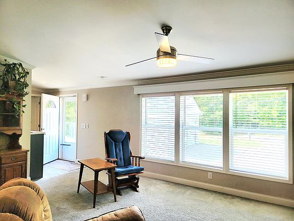 5th image of 441 Eastbrook Road