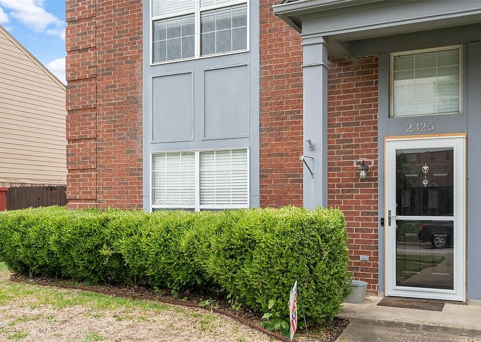1st image of 2325 Forestbrook Dr