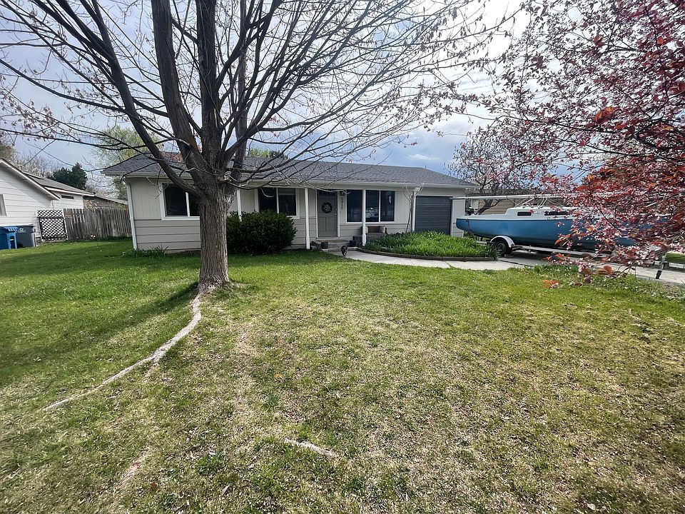 1st image of 3915 W Stacy Dr