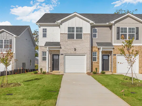 214 Kenmore Cir, Perry, GA 31069