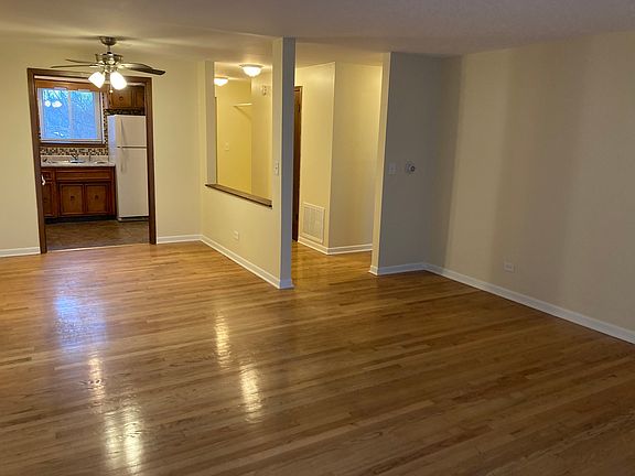 2nd image of 6317 N Milwaukee Ave #2D