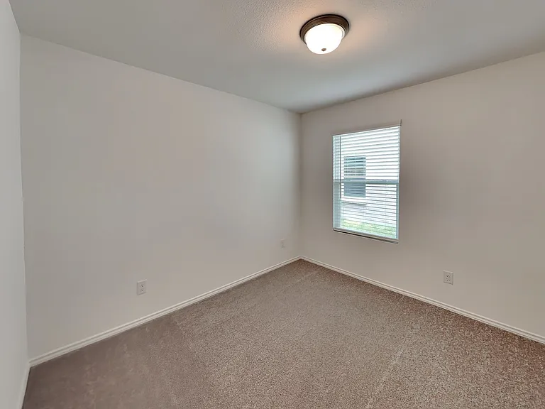 1017 Valerian Dr — Photo 8