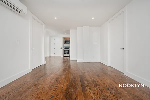 Rented by Nooklyn NYC LLC | media 7