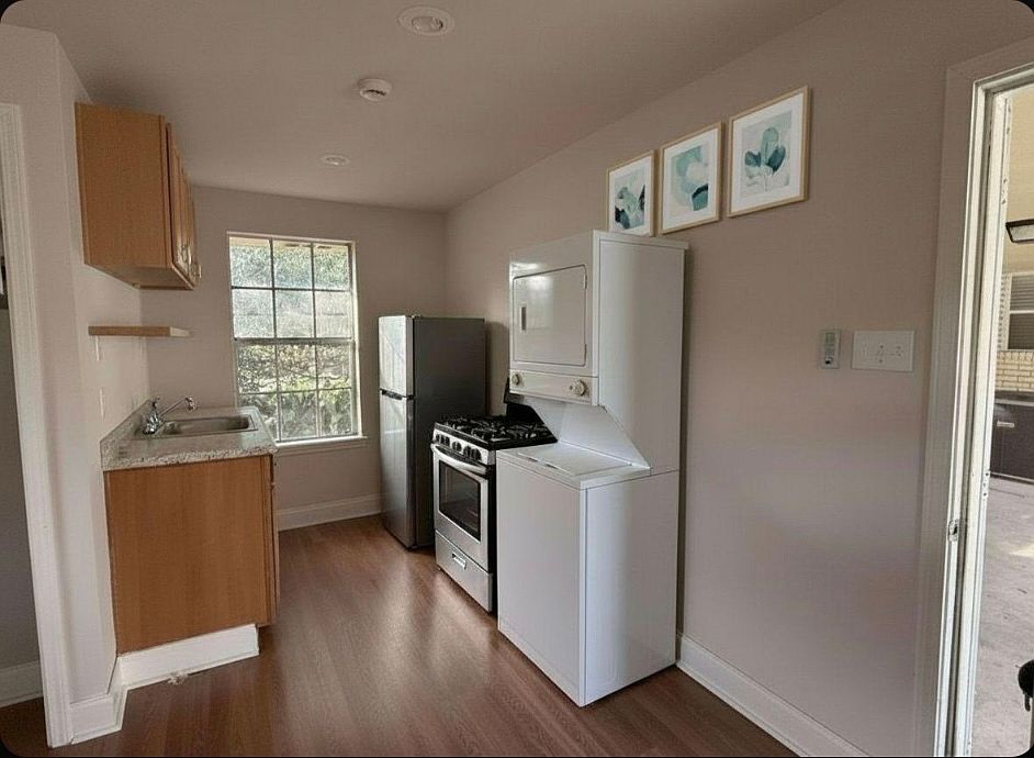 2nd image of 5927 Brighton Pl #A