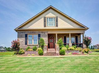 28 Cypress Grove Ln SW, Huntsville, AL 35824