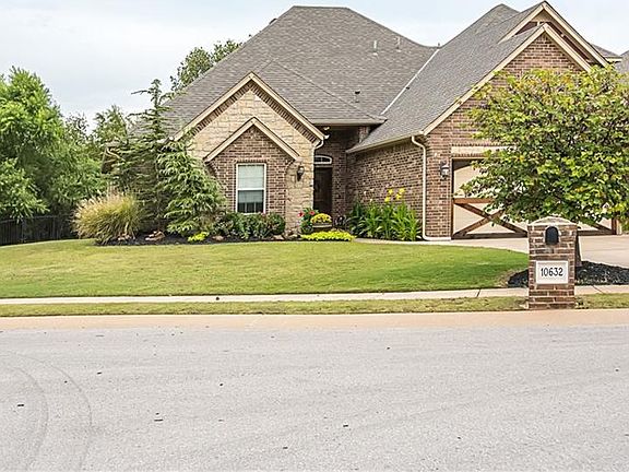 2nd image of 10632 Timber Oak Dr